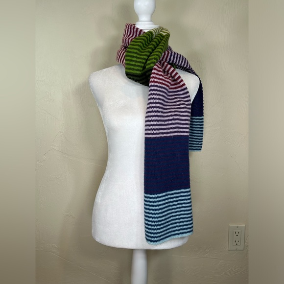 Eddie Bauer Knit Scarf - Picture 3 of 6